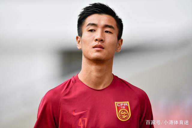 上海迪士尼视障游客遭建议收起盲杖，引发后续关注